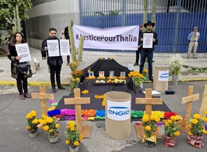 Manifestacion-Embajada-Francia-e1762185872448-1160x700