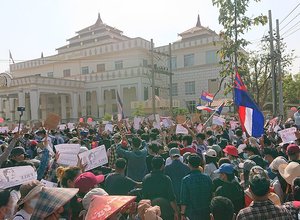 Protest_against_military_coup_(9_Feb_2021,_Hpa-An,_Kayin_State,_Myanmar)_(5).jpg