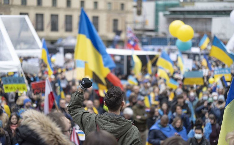Stand_with_Ukraine_against_Russian_Invasion_-_Vancouver_Anti-War_Rally,_Feb_26th,_2022_(51905035462)