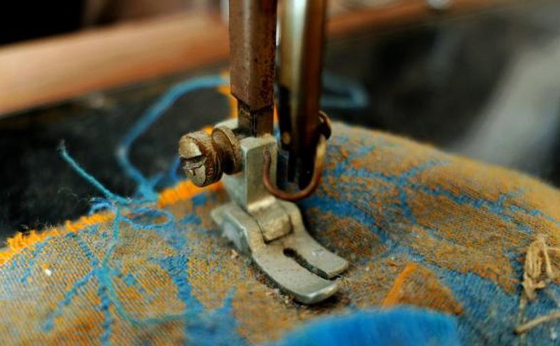 sewing-machine-2448246_1920.jpg